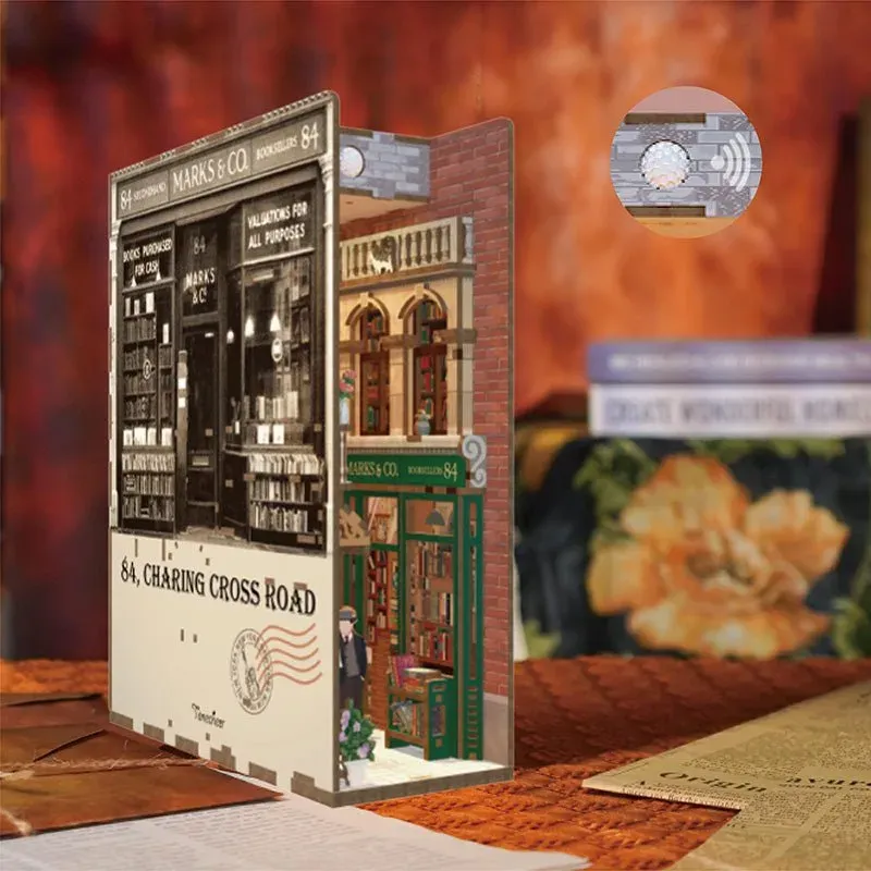 Book nook 84 Charing Cross Road : photo 4 du diorama