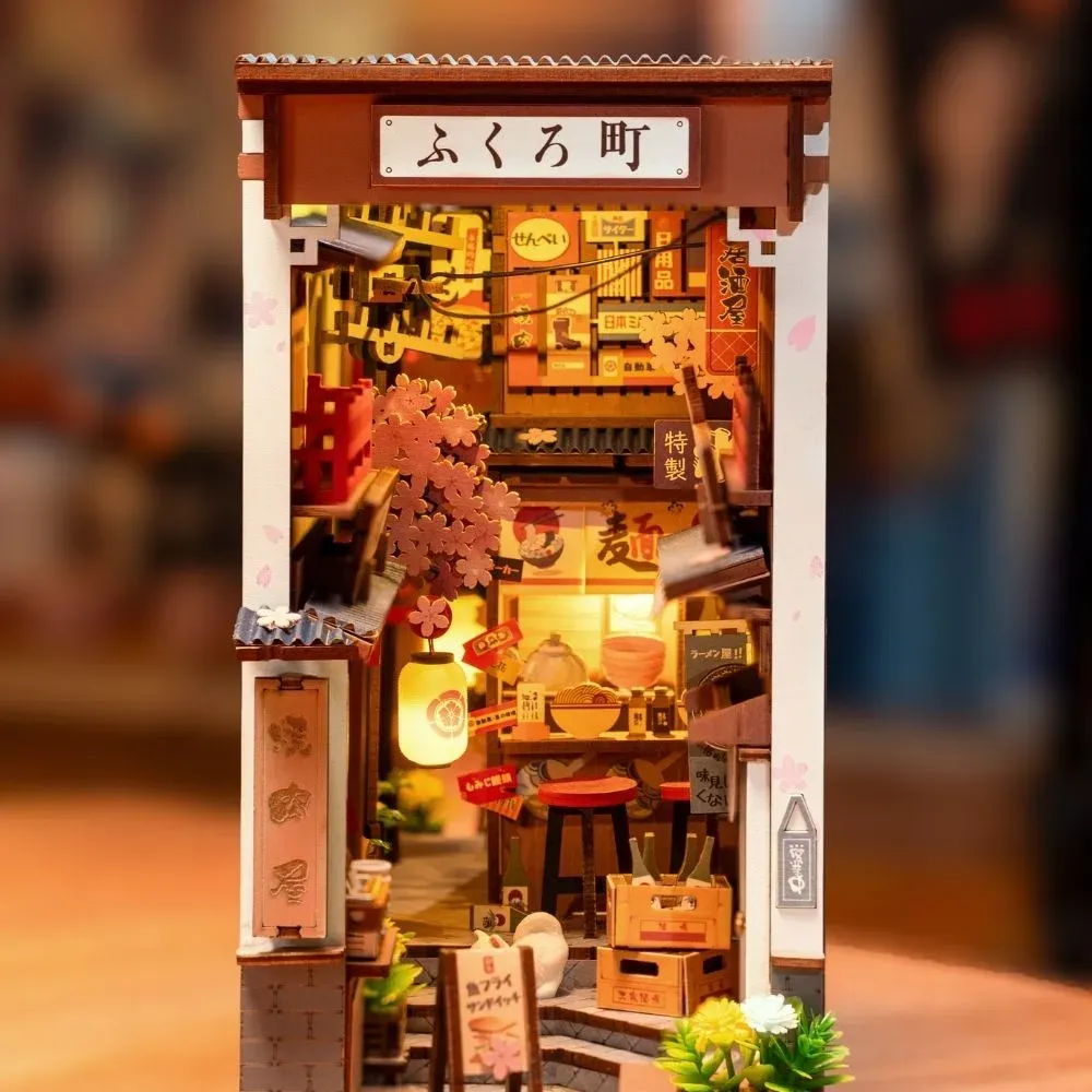 Book nook Allée des Vins Sakura : photo 2 du diorama