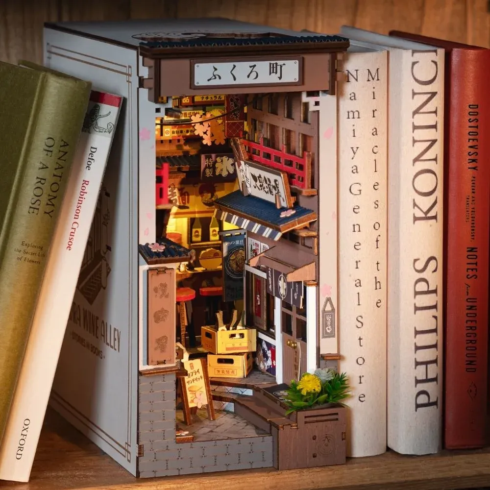 Book nook Allée des Vins Sakura : photo 3 du diorama