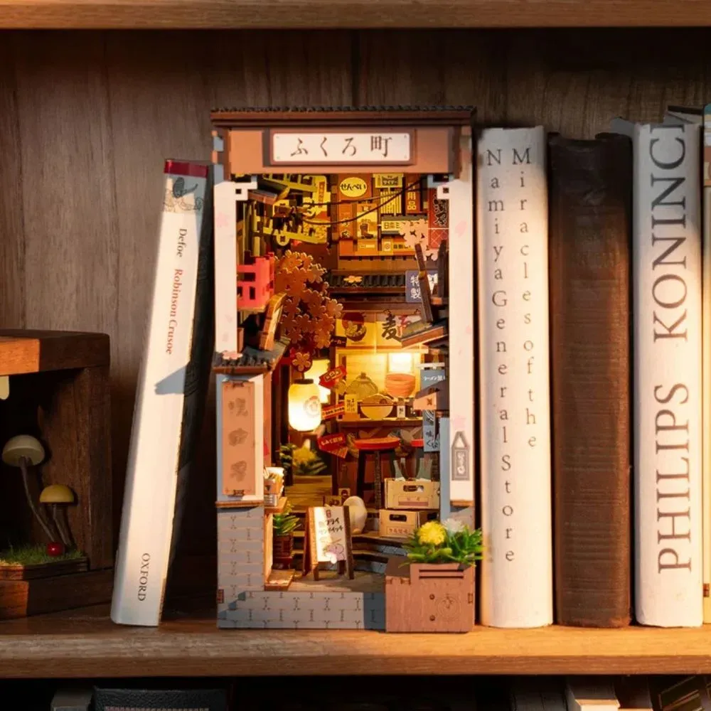Book nook Allée des Vins Sakura : photo 4 du diorama