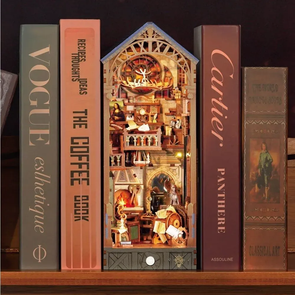 Book nook Atelier de Léonard de Vinci : photo 3 du diorama