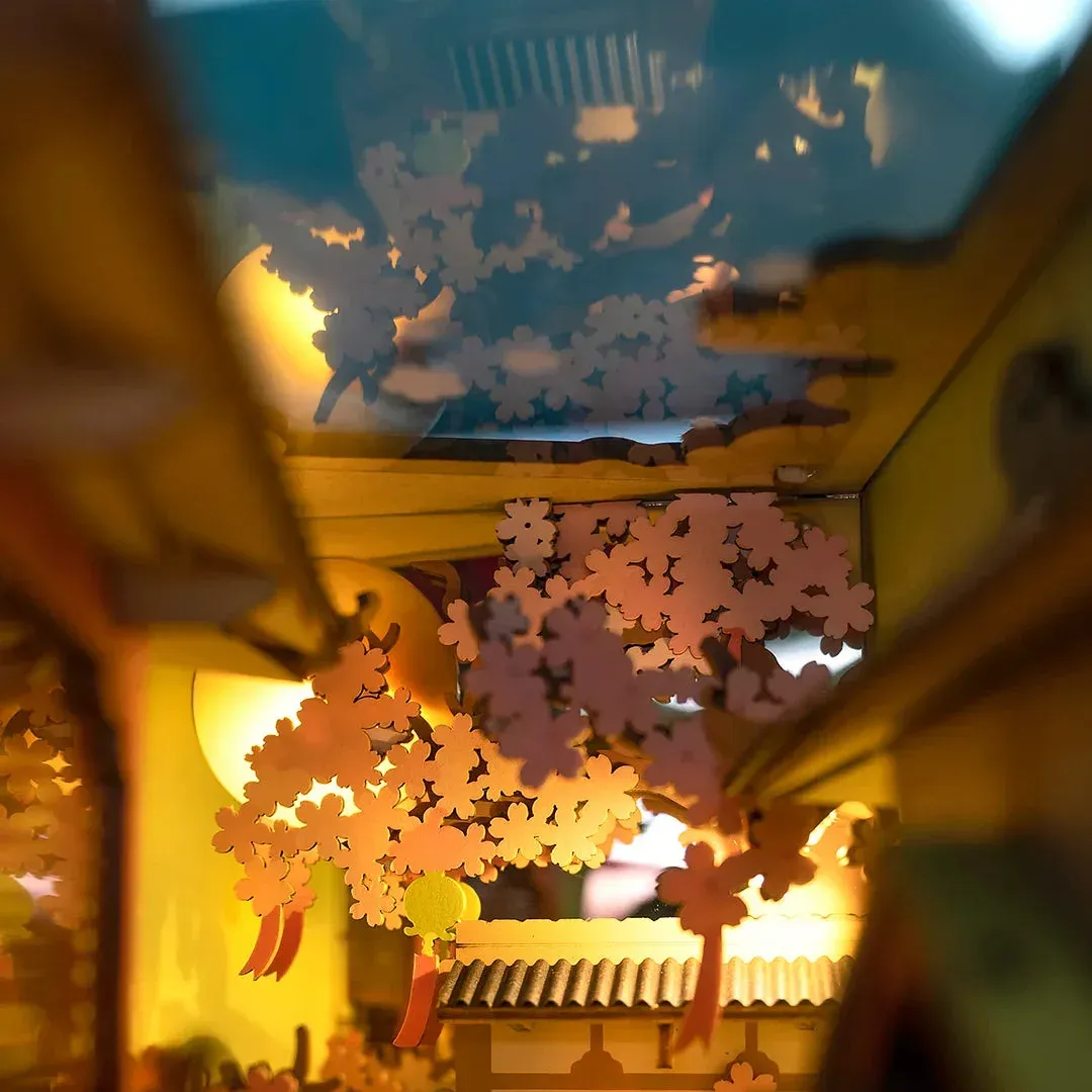 Book nook Chute de Sakura : photo 3 du diorama