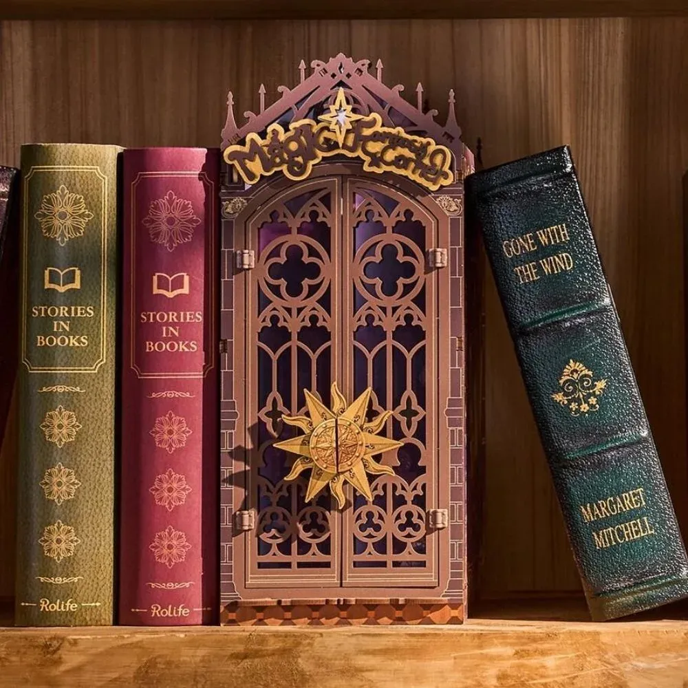 Book nook Coin de fantaisie magique : photo 3 du diorama