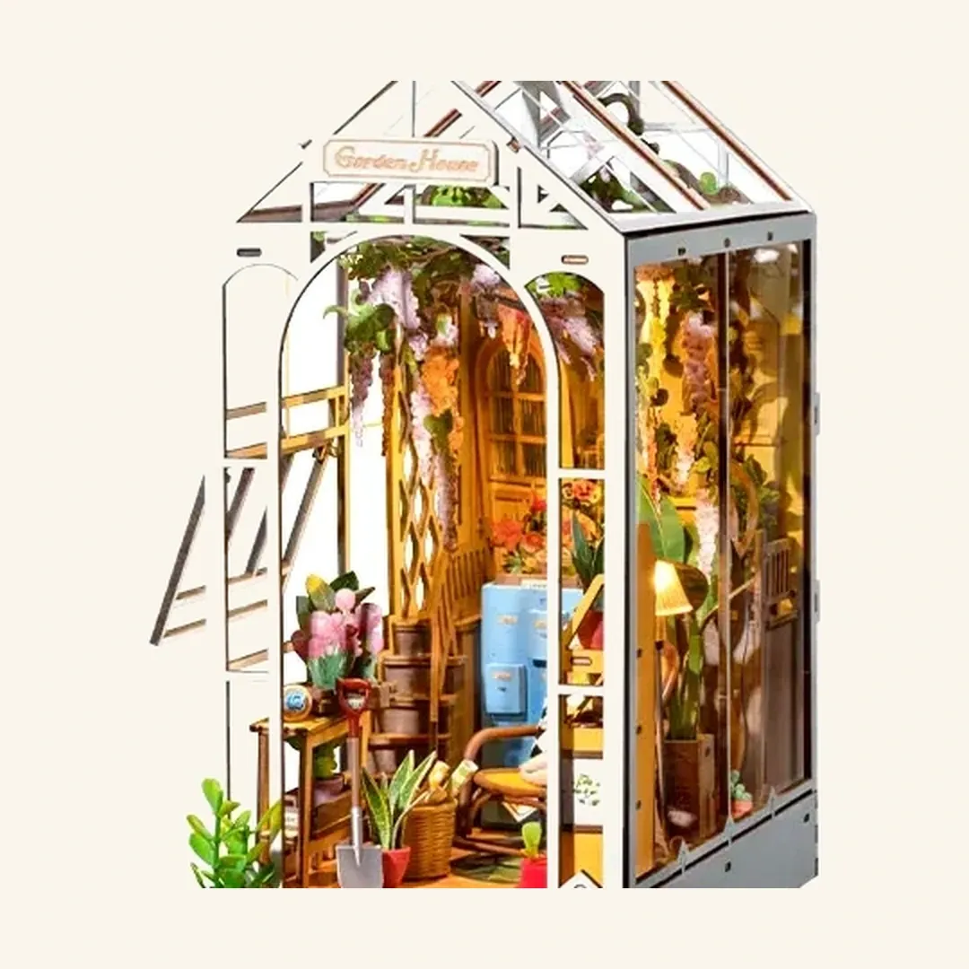 Book nook Maison de jardin