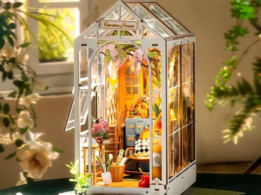 Book nook Maison de jardin : photo 2 du diorama