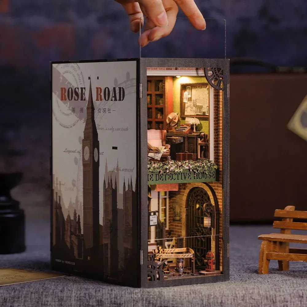 Book nook Agence de Détectives Rose : photo 4 du diorama