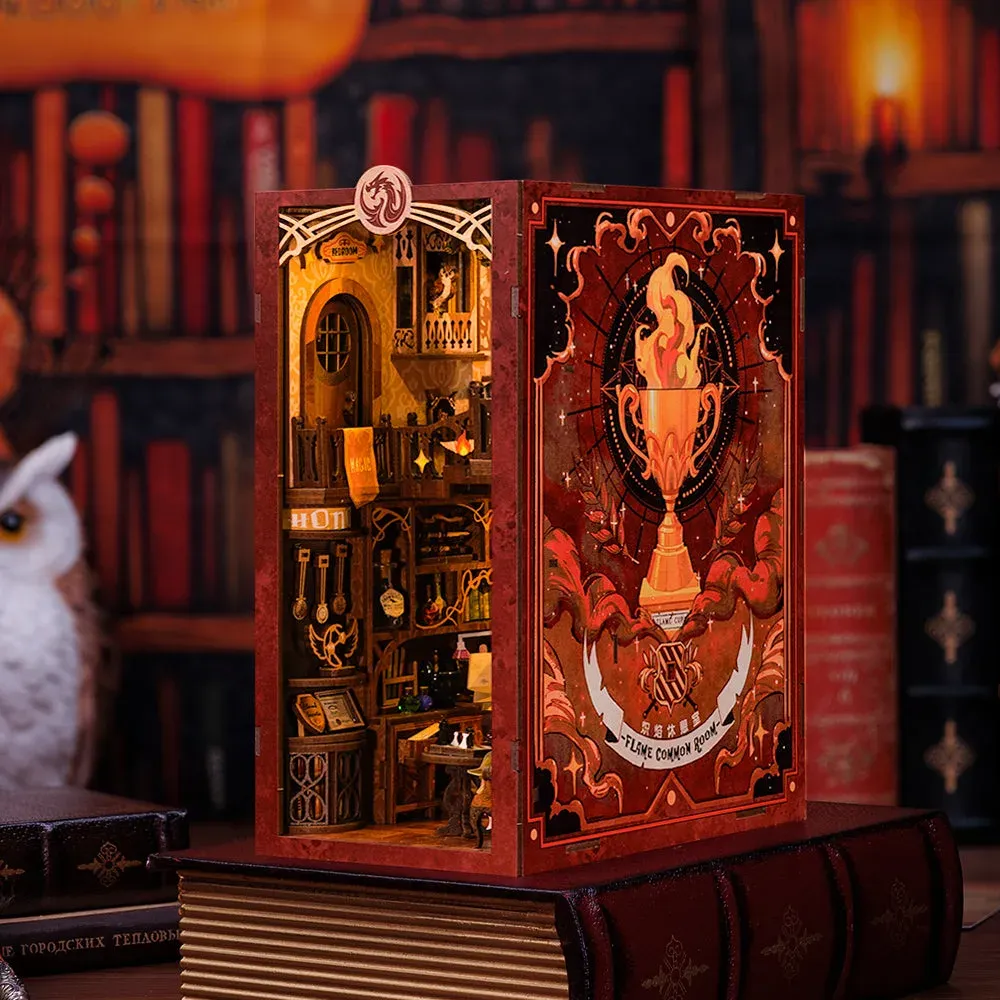 Book nook La Salle Commune des Flammes : photo 4 du diorama