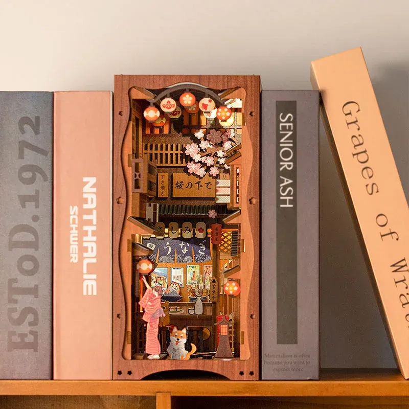 Book nook Sous le Cerisier en Fleurs : photo 2 du diorama