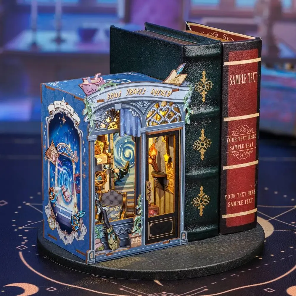 Book nook L'Agence des Voyages Intérieurs : photo 3 du diorama
