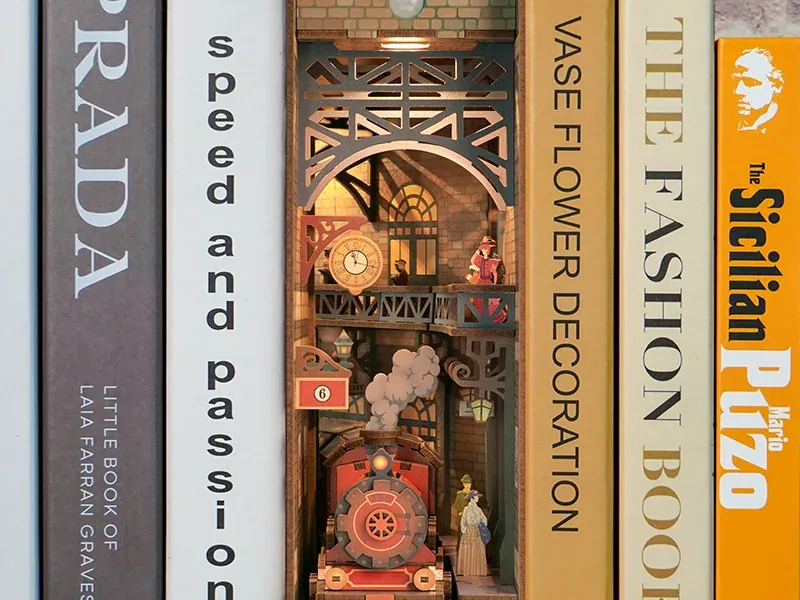 Book nook L'Atelier de l'Ère Industrielle : photo 3 du diorama