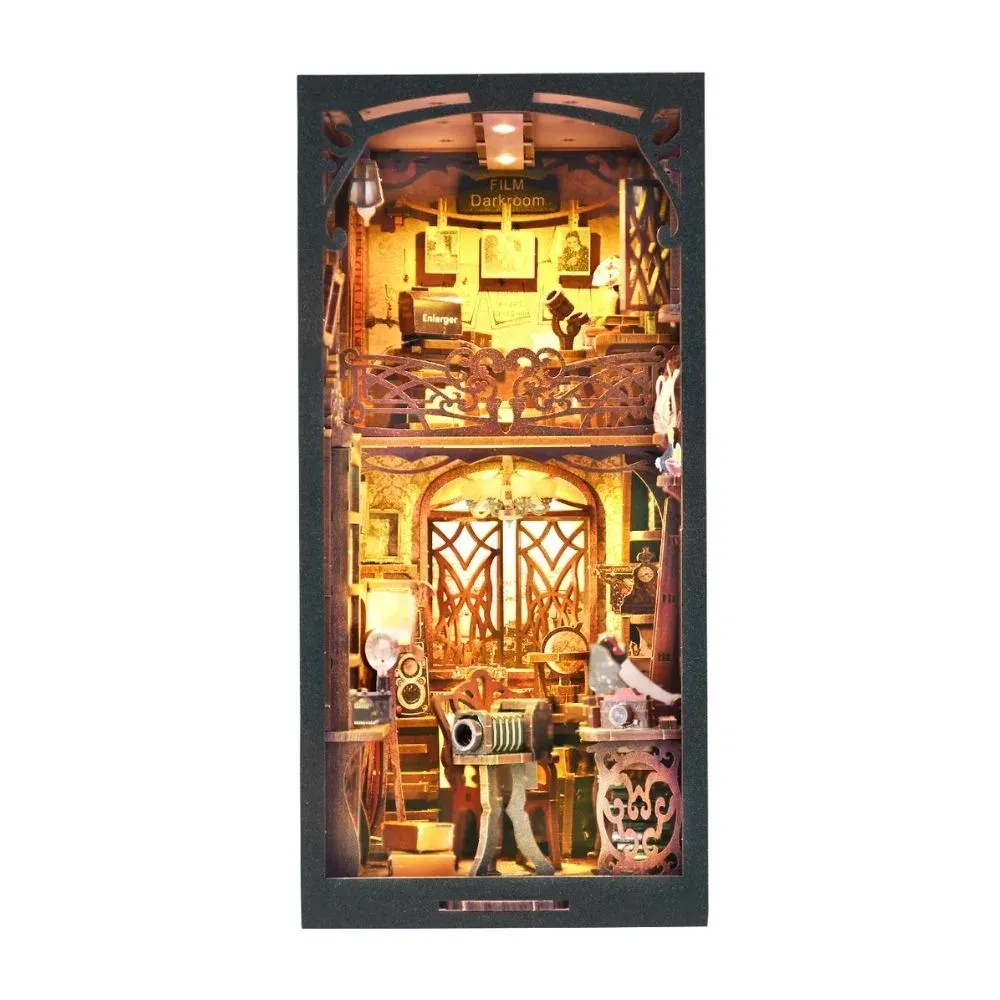 Book nook La Chambre Noire : photo 3 du diorama