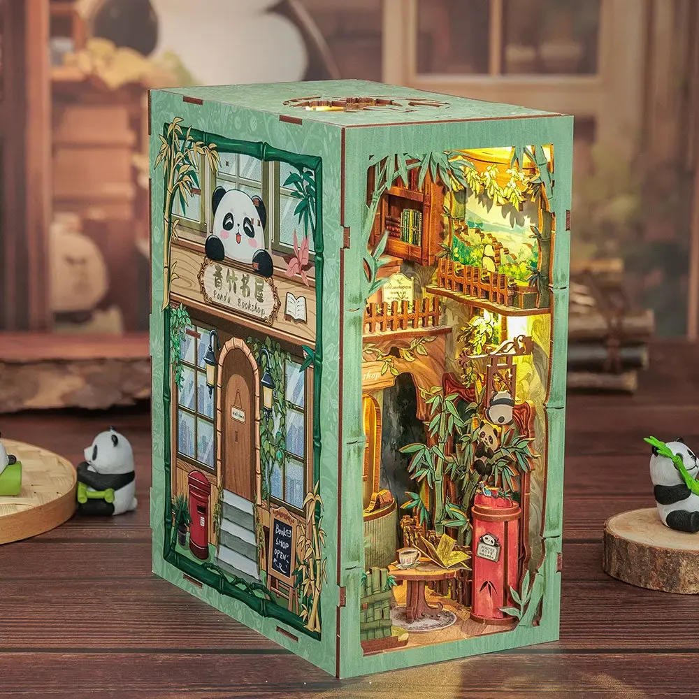 Book nook La Librairie du Panda : photo 3 du diorama