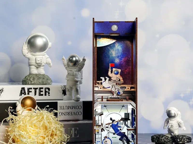 Book nook Station orbitale : photo 3 du diorama