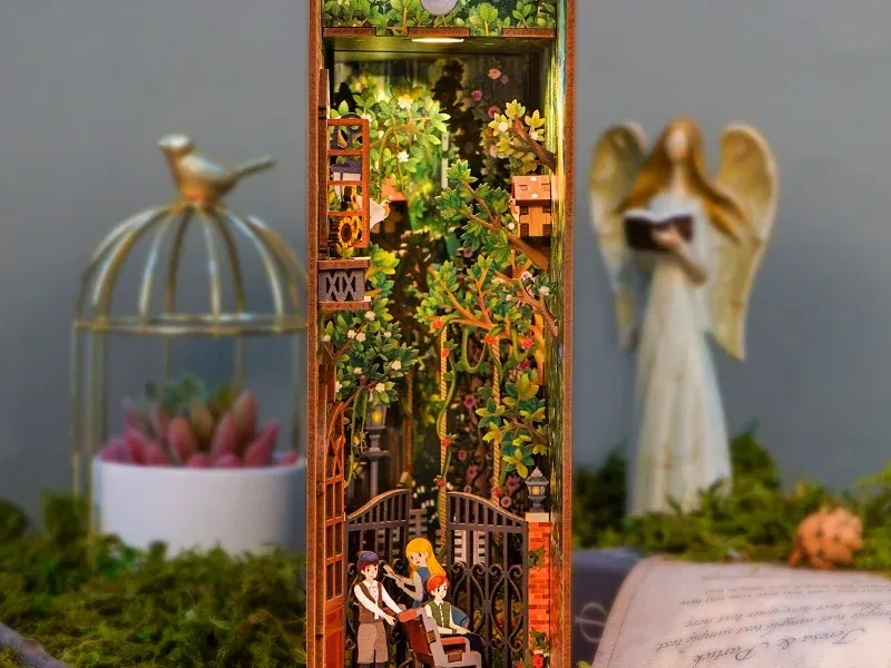 Book nook Jardin secret : photo 2 du diorama
