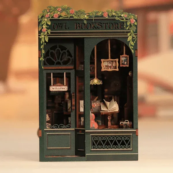 Book nook Librairie des Hiboux : photo 2 du diorama