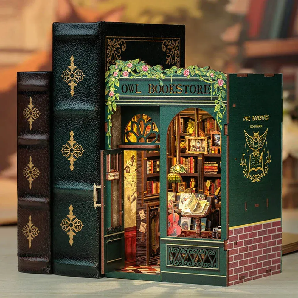 Book nook Librairie des Hiboux : photo 3 du diorama
