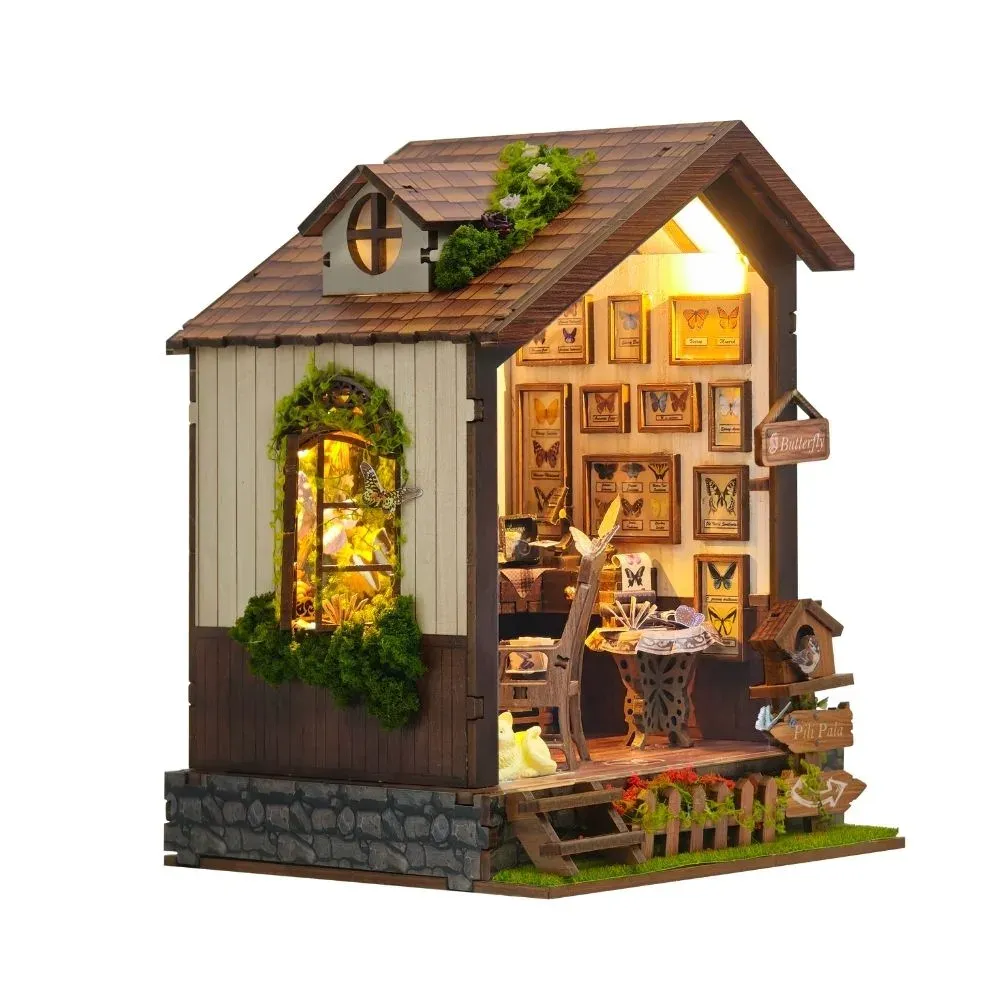 Book nook Maison des Papillons : photo 2 du diorama