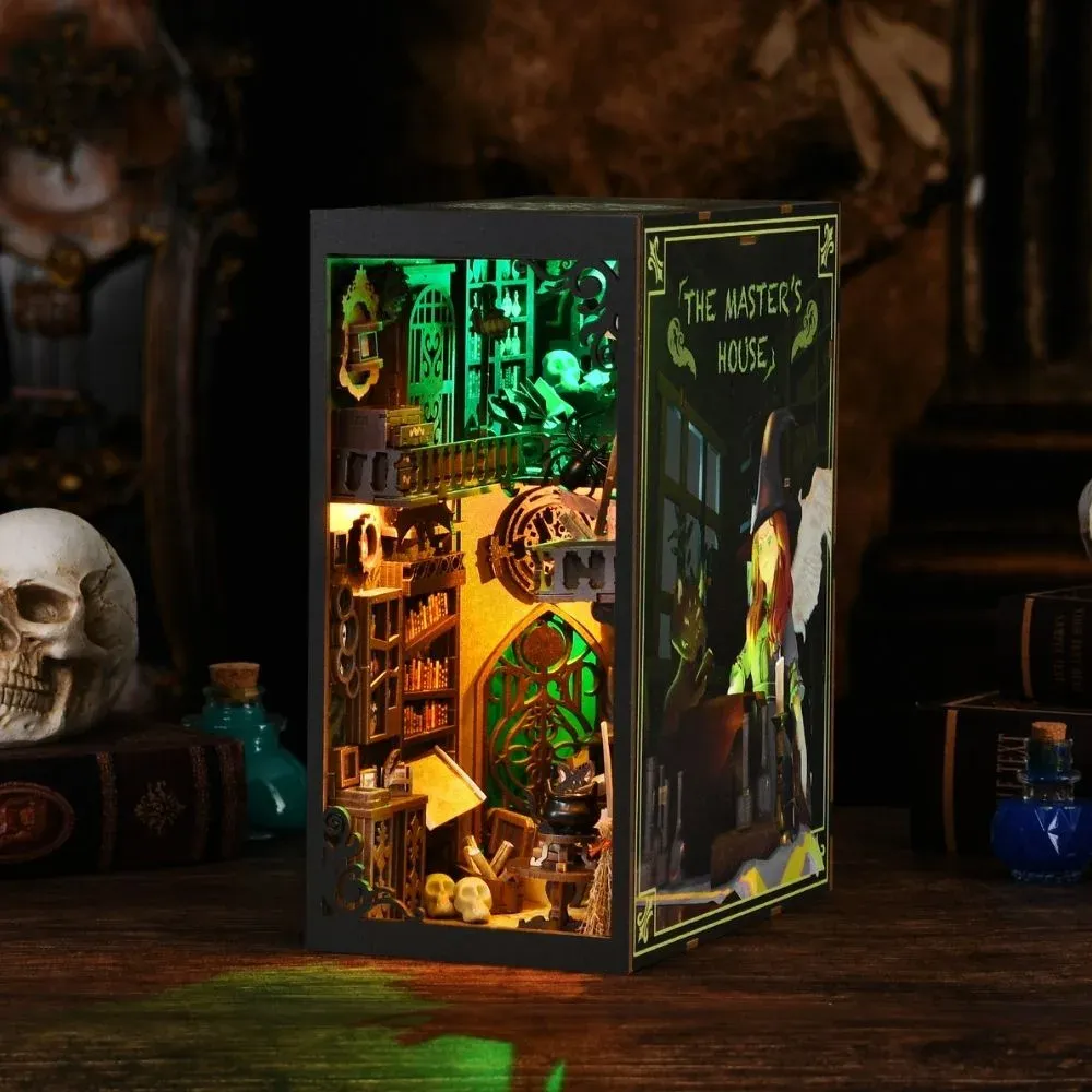 Book nook Maison du Sorcier