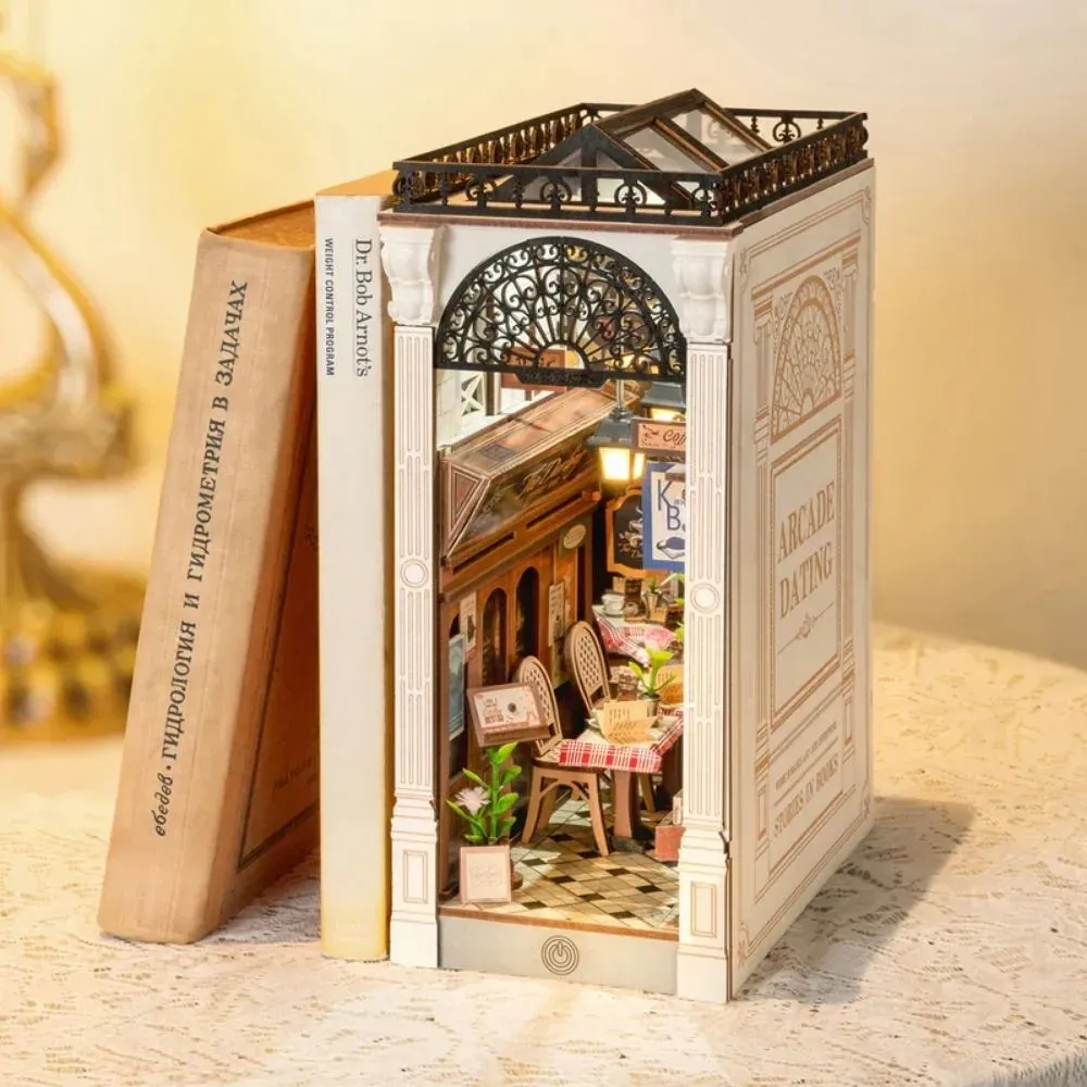Book nook Rencontre à l’Arcade