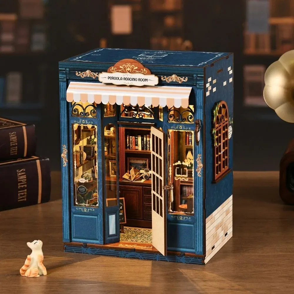 Book nook Salle de Lecture Pergola : photo 4 du diorama